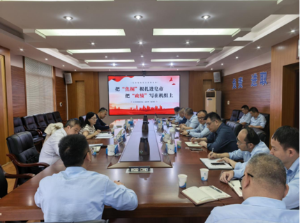 陈印辉赴基层党建联系点讲授树立和践行正确政绩观学习教育专题党课
